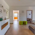 House Emjalemi *