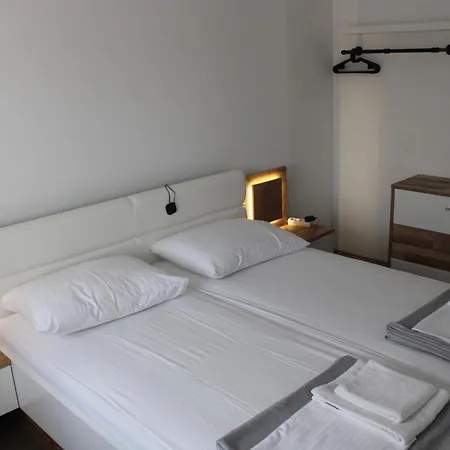 House Emjalemi Διαμέρισμα *