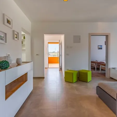 House Emjalemi *