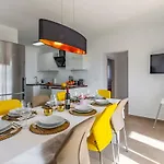 House Emjalemi פולה