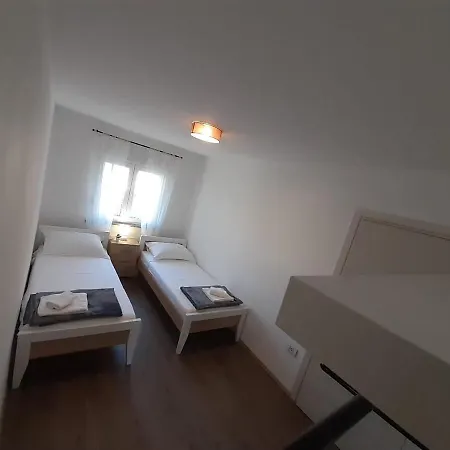 公寓 House Emjalemi 普拉