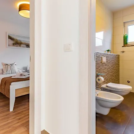 House Emjalemi Apartamento Pula