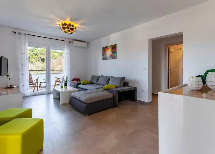 House Emjalemi Apartment Pula
